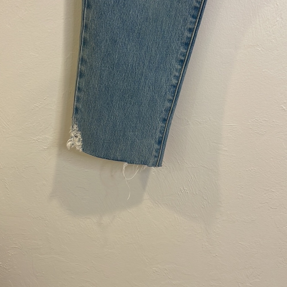 Frame Le Original High Rise Straight Fit Button Fly Distressed Jean - Picture 6 of 11